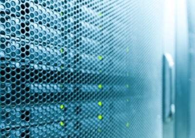 Can Veeam back up physical servers?